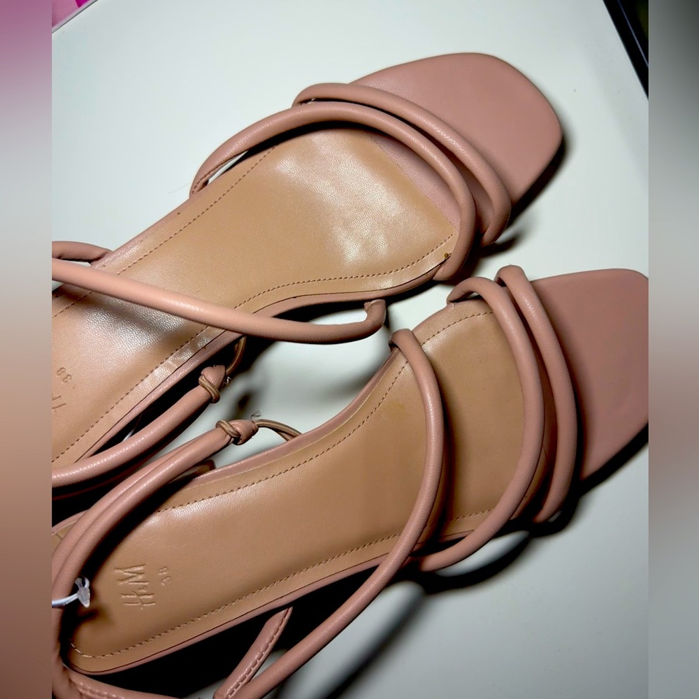 H&M sandals /with one inch heel